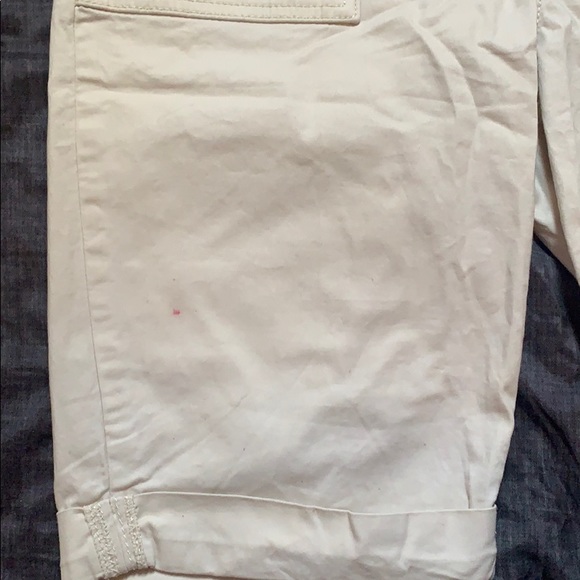 Bermuda shorts - Picture 4 of 10